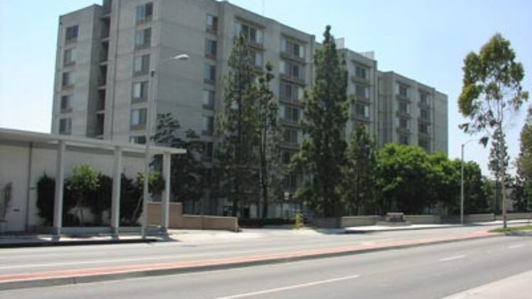 Beverly Towers Apartments (Montebello)